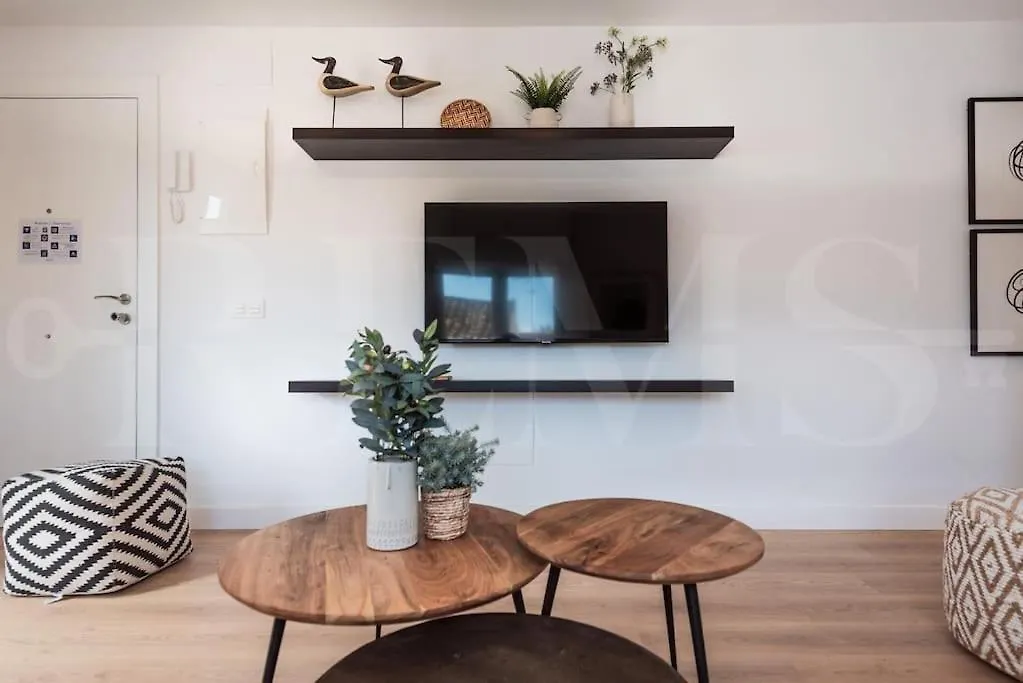 Apartment With Cathedral View & Terrace By Rems Málaga